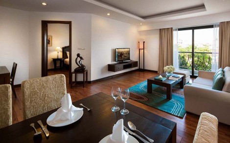 Elegant Suite Westlake